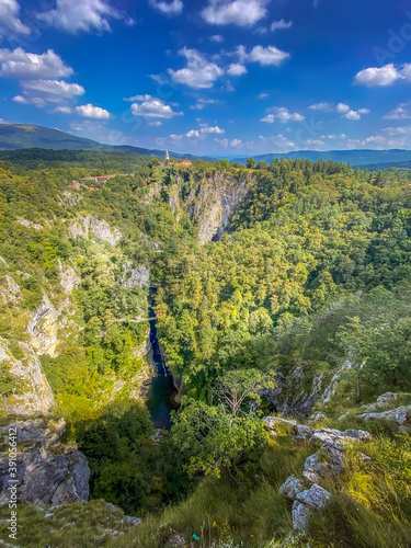 Obraz na płótnie On the Edge of the Precipice w salonie