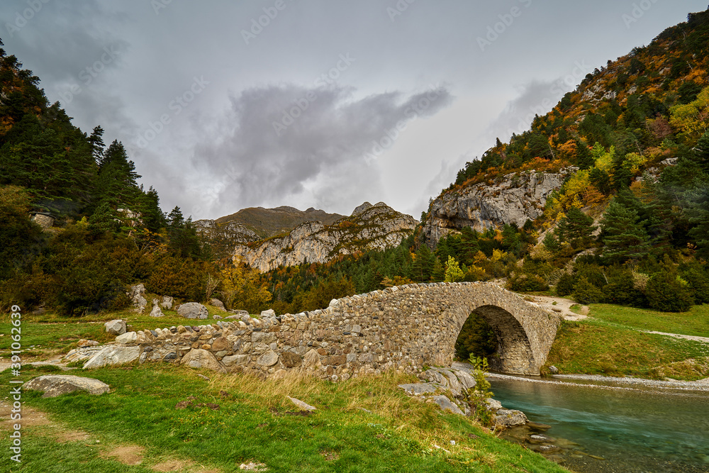 San Nicolás de Bujaruelo Romanesque Bridge, in the Bujaruelo Valley, Aragonese Pyrenees, Spain