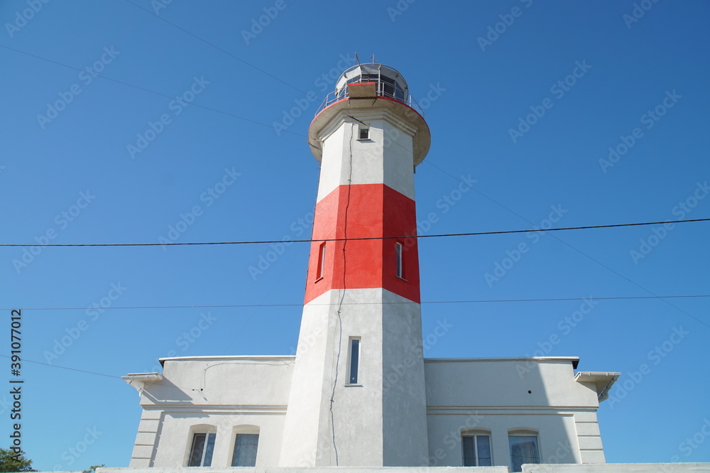 Lower lighthouse on the far Berdyansk Spit.