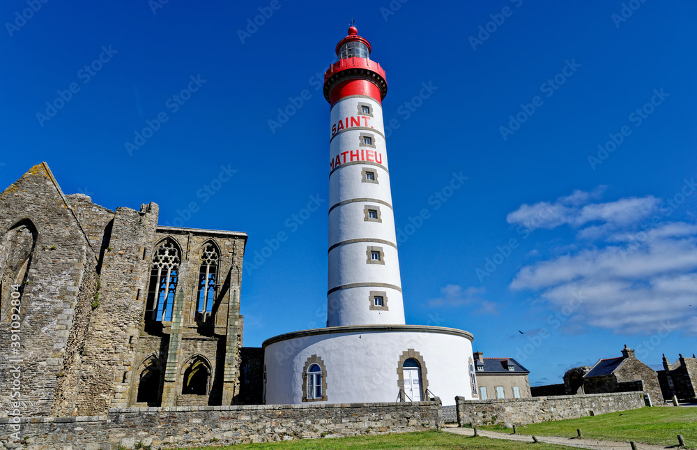Phare de la Pointe Saint-Mathieu, Plougonvelin, Finistère, Bretagne, France
Phare de la Pointe Saint-Mathieu, Plougonvelin, Finistère, Bretagne, France