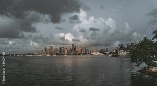 city skyline sky miami florida usa views panoramic buildings sea cloudy day    © Alberto GV PHOTOGRAP