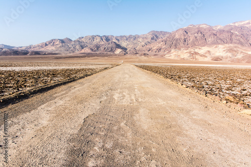 Dirty path  - Death Valley