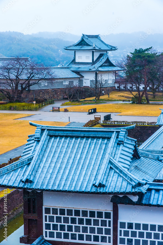金沢城公園石川門と石川櫓 StockFoto Adobe Stock