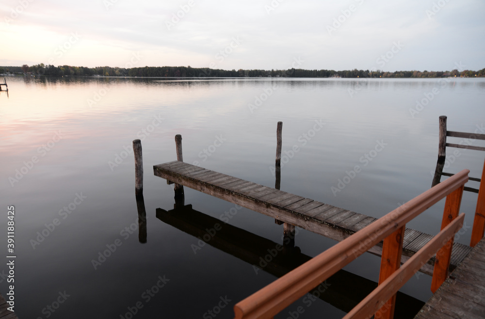 Obraz premium Abend am Schwielochsee