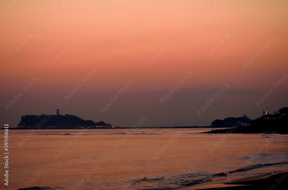 日没後の江の島