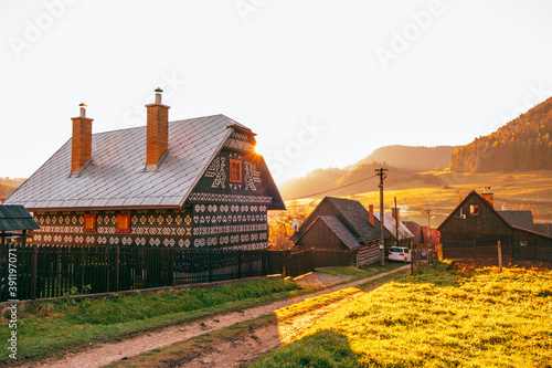 Obraz na płótnie Old wooden houses in Slovakia village Cicmany in autumn