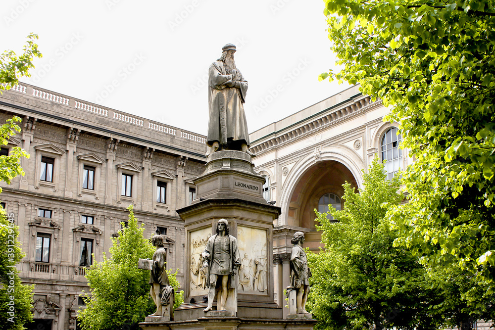 Monument to Leonardo da Vinci