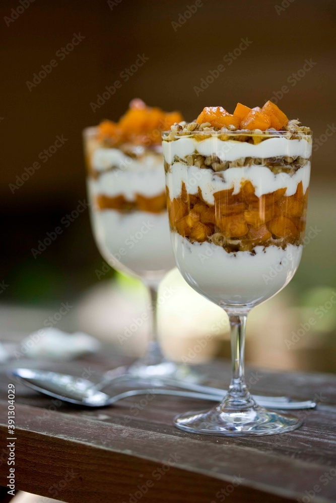Honey apricot parfait with Greek yogurt, walnuts and cinnamon Honey apricot parfait with Greek yogurt, walnuts and cinnamon