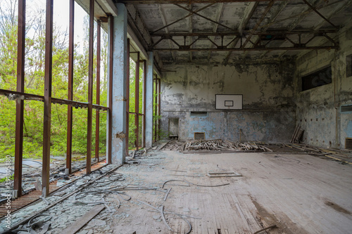 Fototapeta Naklejka Na Ścianę i Meble -  swimming pool in Chernobyl