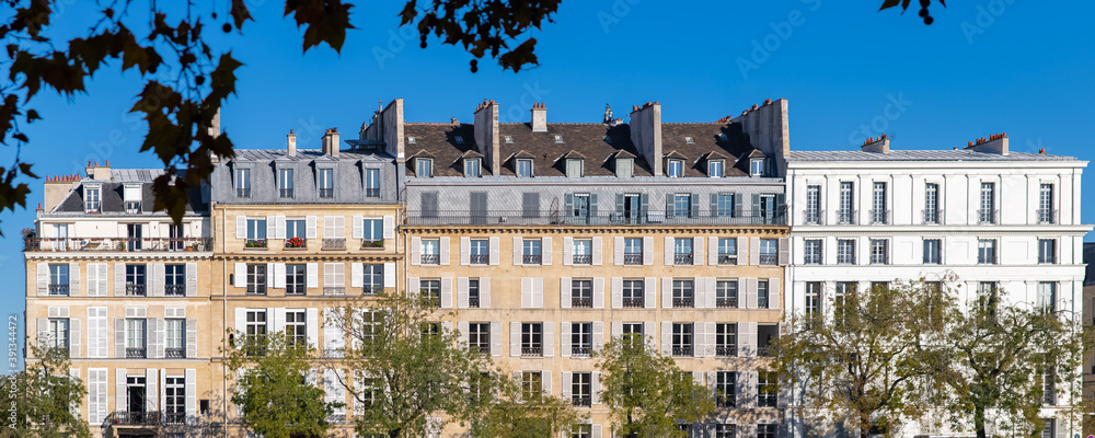 Paris, ile saint-louis and quai de Bethune, beautiful ancient buildings, panorama
