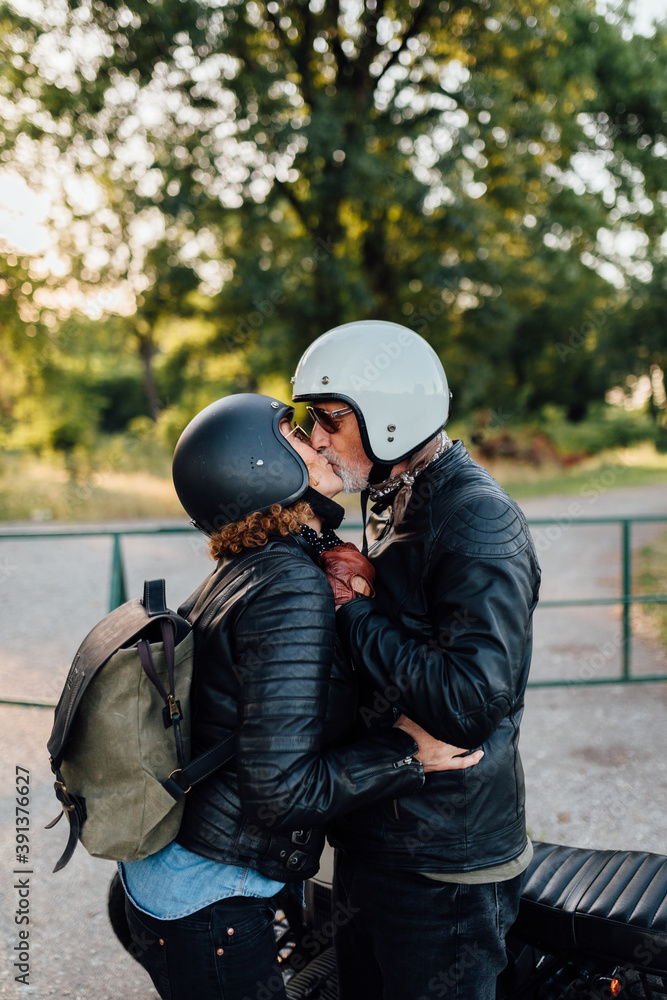 Senior Couple Kiss Senior Couple Kiss