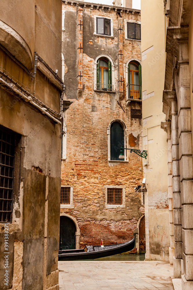 the canals of venice