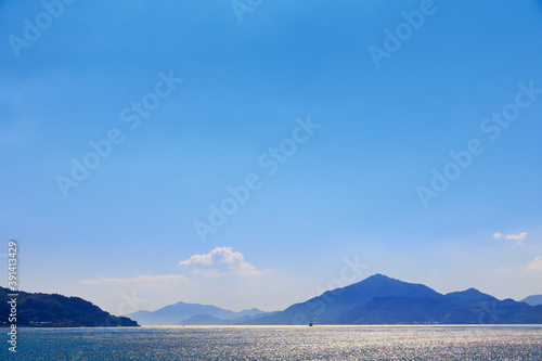 しまなみ海道　海と空 © Paylessimages