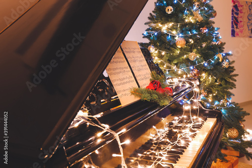 Grand piano with christmas ...