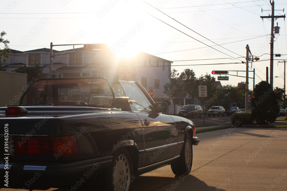 Obraz premium Sunset Old Car