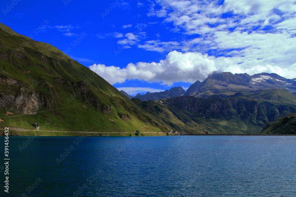 montagne e lago 