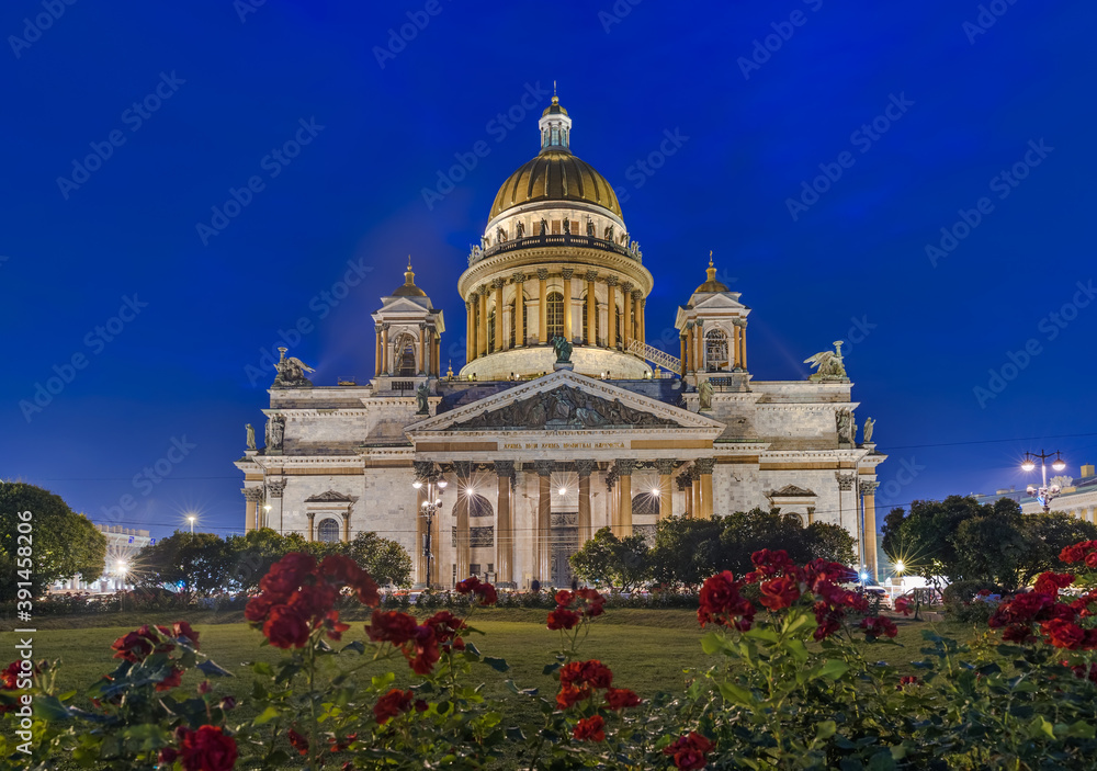 Obraz premium Saint Isaac's Cathedral - St. Petersburg Russia