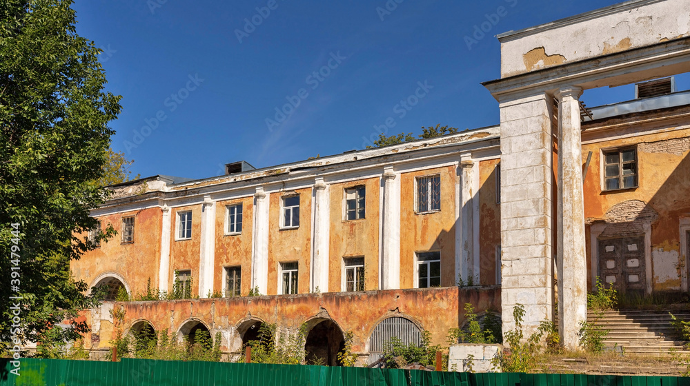 Tver. Destroyed building of the river station. Ruins of an architectural monument. Tver. Destroyed building of the river station. Ruins of an architectural monument.