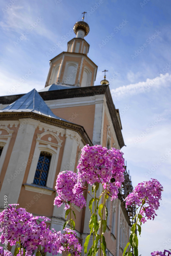 Obraz premium Uglich. Yaroslavl region. Church of the Kazan icon of the mother of God. Golden ring of Russia.