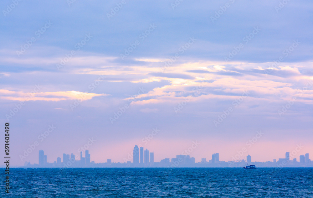 Naklejka premium Pattaya cityscape morning light. 