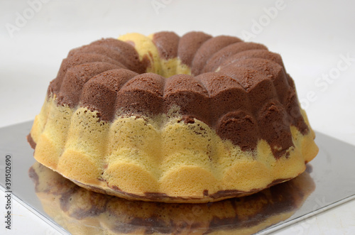 marble cake, with butter