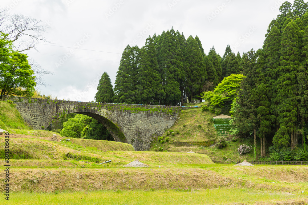 日本　熊本県上益城郡山都町、五老ヶ滝川の谷に架けられた水路橋の通潤橋