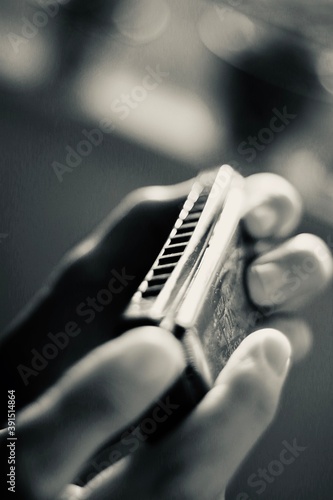 Tableau sur toile playing the harmonica