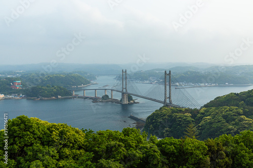 日本　佐賀県唐津市、加部島と九州本土を結ぶ呼子大橋
