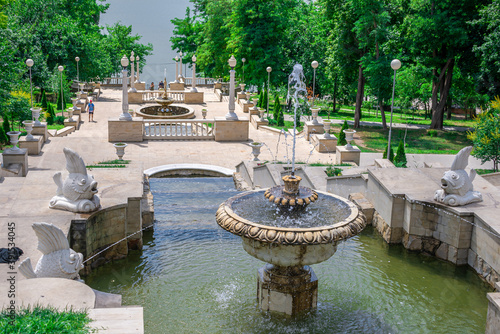 Slika na platnu Cascading fountains in Chisinau, Moldova