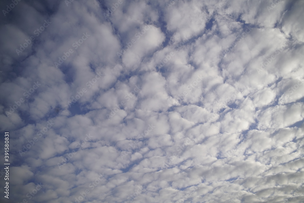 nuages altocumulus alsace france soirée fin d'après midi nuages altocumulus alsace france soirée fin d'après midi