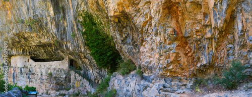 Hermitage of San   rbez  A  isclo Canyon  Ordesa y Monte Perdido National Park  Huesca  Aragon  Spain  Europe