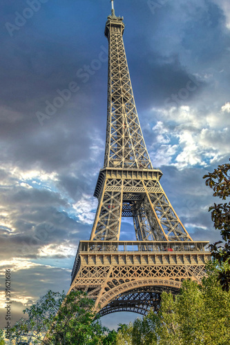 Tour Eiffel à Paris © Bernard