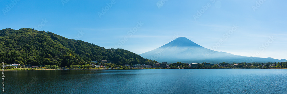日本　山梨県、河口湖と富士山