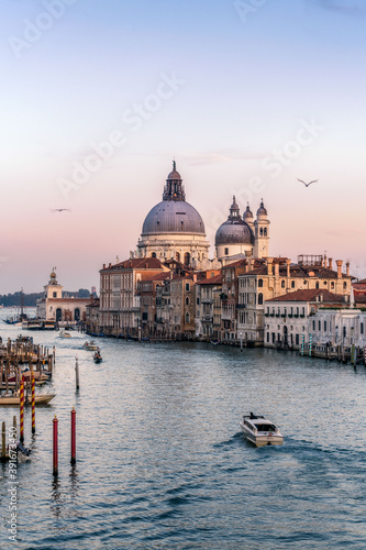Dusk scenery of the Grand Canal in Venice, Italy © Sen