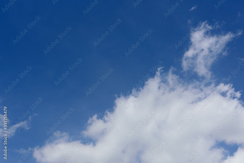 Obraz premium Blue sky and clouds with copy space