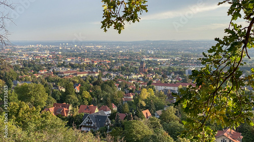 Blick von den Radebeuler Weinberge über Radebeul,  Sachsen, Deutschland © Frank