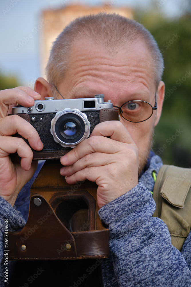 Obraz premium old style photographer