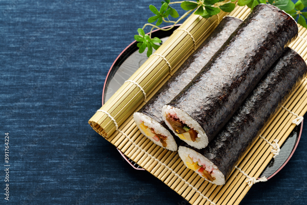 巻き寿司 Stock 写真 | Adobe Stock