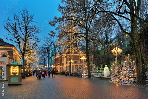 Obraz na płótnie Liseberg amusement park with Christmas decoration in Gothenburg, Sweden w salonie