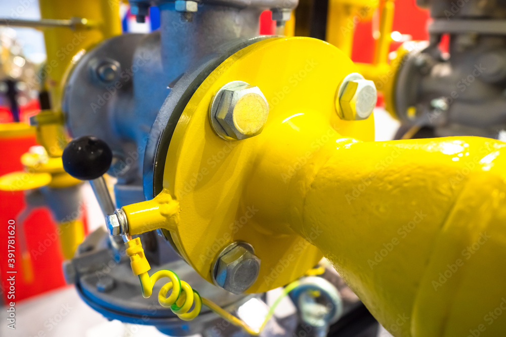 Gas pipes. The yellow pipe is connected to silver. Pipes in the