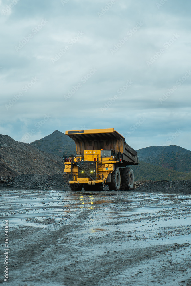 Fototapeta premium Career dump truck unloads ore.