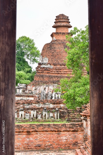 Ancient Ruins of Wat Maheyong in Ayutthaya photo