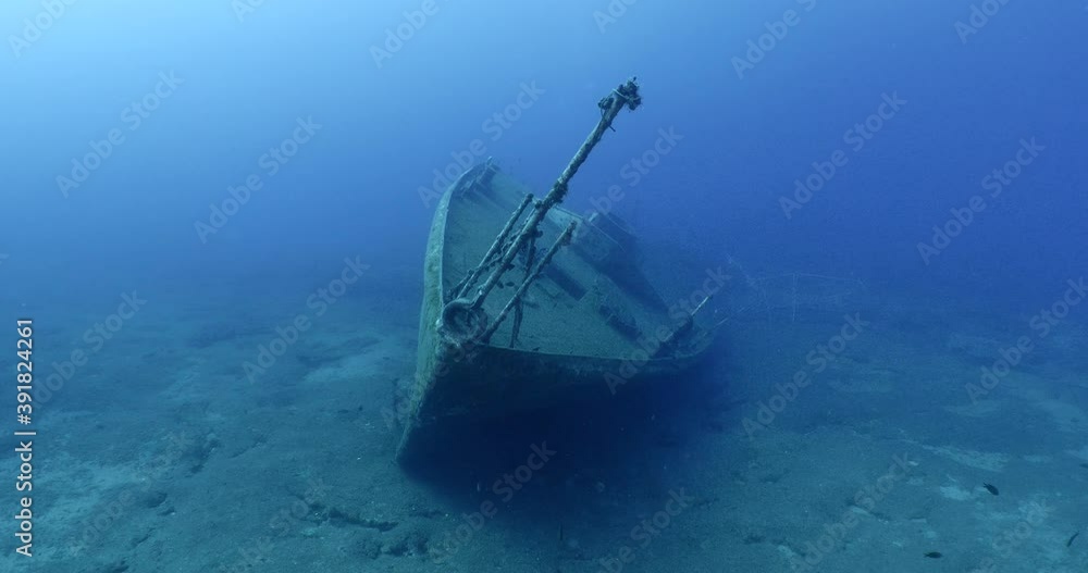 scuba divers exploring shipwreck scenery underwater ship wreck deep blue water ocean scenery of metal underwater scuba divers exploring shipwreck scenery underwater ship wreck deep blue water ocean scenery of metal underwater