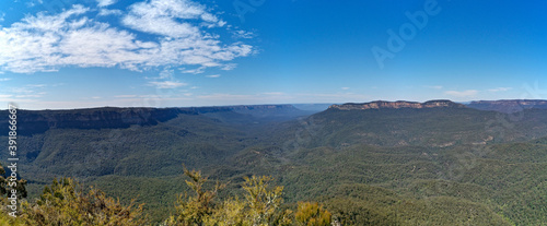 Beautiful panoramic view of blue mountain, Golf Link Lookout, Blue Mountain National Park, New South Wales, Australia
