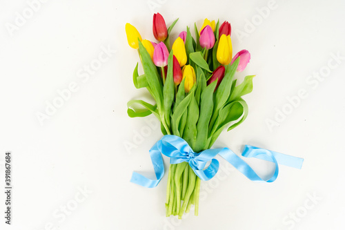 Fototapeta Naklejka Na Ścianę i Meble -  Pink, yeelow and violet tulips flowers