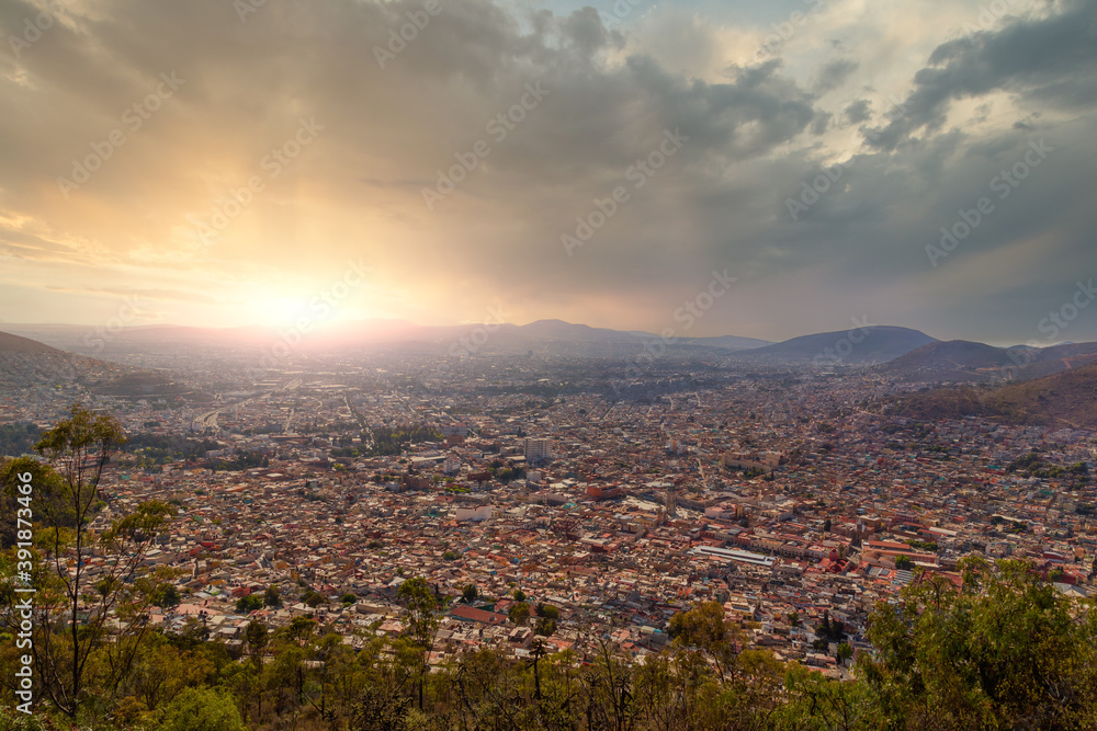 Panoramic view of Pachuca on the sunrise