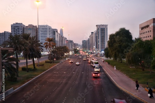 Traffic jam in Abu Dhabi © Giovanni