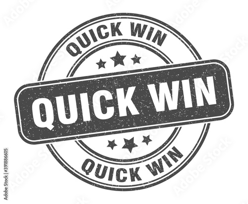 quick win stamp. quick win label. round grunge sign