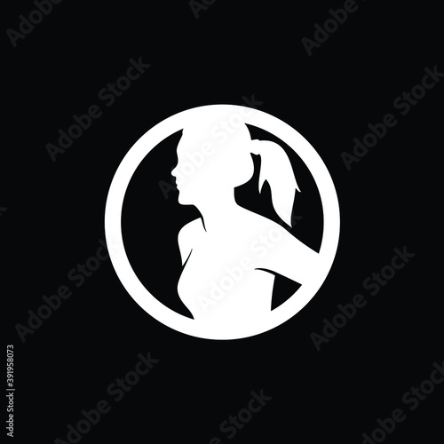 Illustration silhouete vector female run sport healthy life logo design © artpray