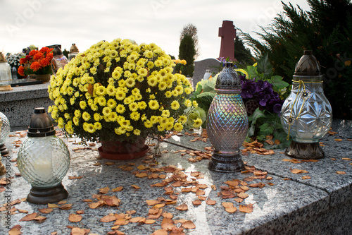 Cmentarz - Uroczystość Wszystkich Świętych. Cementery. Sollemnitas Omnium Sanctorum. photo